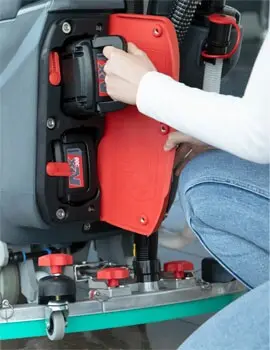 TGB 817NX Autorécureuse 17' à batteries2.webp