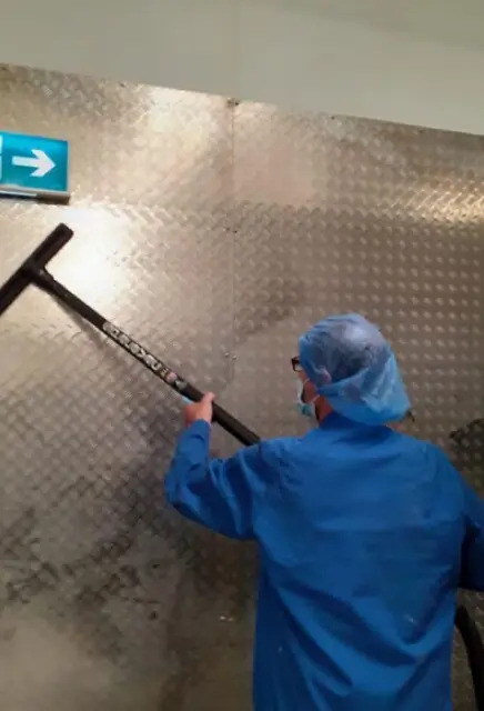 SVA38 LITE Système de nettoyage en hauteur DIV.2 1,5 1.webp