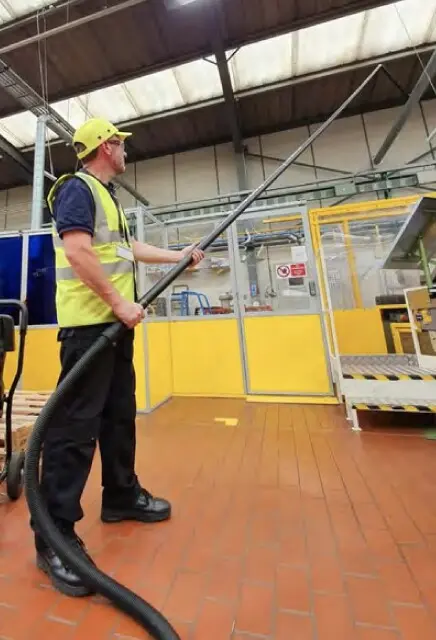 SVA50  PRO Système de nettoyage en hauteur DIV.2 2.webp