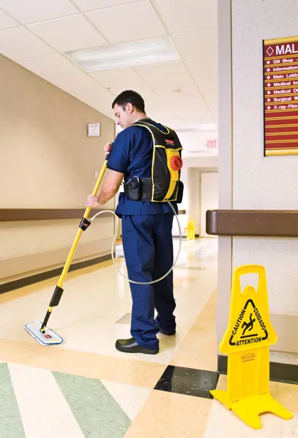 Flow Q979 Système pour l'application de fini à plancher 3.webp