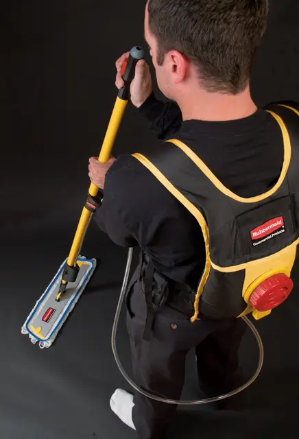 Flow Q979 Système pour l'application de fini à plancher 1.webp