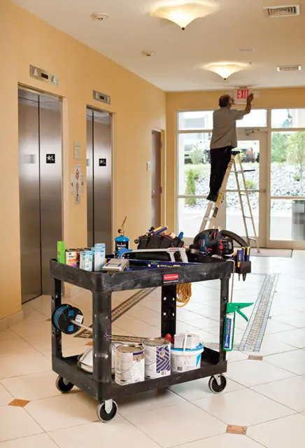 Chariot utilitaire Rubbermaid 4500-88 8.webp