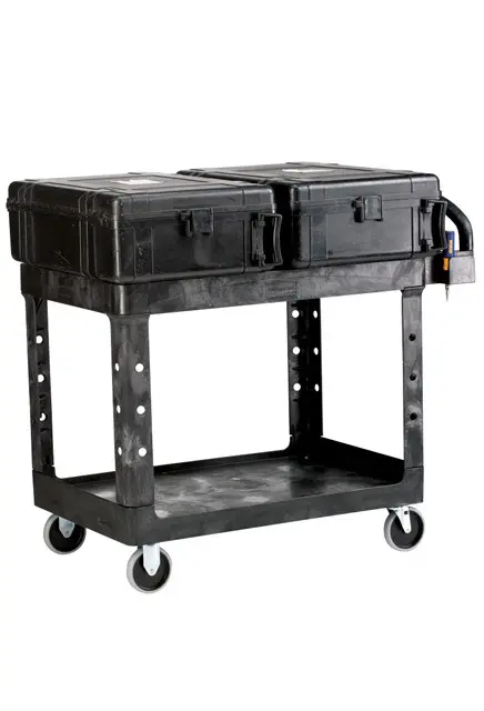 Chariot utilitaire à 2 tablettes plate 19 x 38 Rubbermaid 4505 4.webp