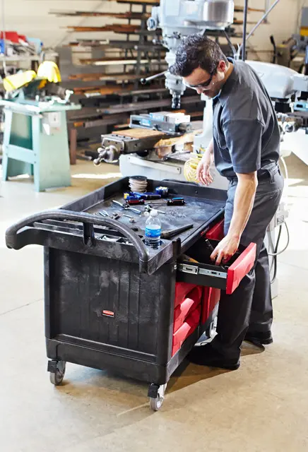 Chariot de travail à tiroirs verrouillables Rubbermaid 4513-88 2.webp