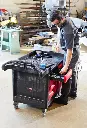 Chariot de travail à tiroirs verrouillables Rubbermaid 4513-88 2.webp