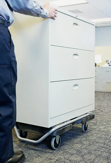 Chariot de manutention triple Rubbermaid 4401 5.webp