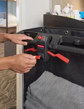 Ensemble de motorisation pour les chariots de ménages Rubbermaid 4.webp