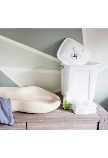 Poubelle pour couches simple avec système de ventilation 14 gal 1.webp