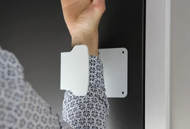 Ouvre porte mains libres FROST 1148 5.webp