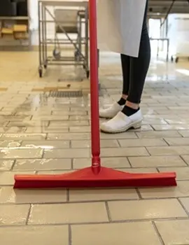 Raclette Ultra Hygienic avec lame en caoutchouc pour paillasse3.webp