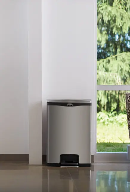 Poubelle à pédale en acier inoxydable Slim Jim, 4 gal4.webp