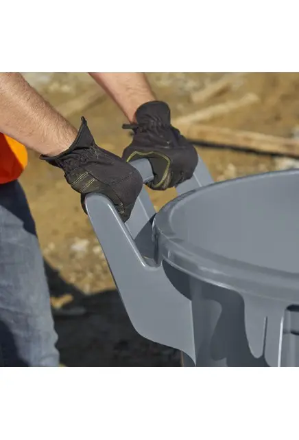 2131929 BRUTE Poubelle rounde sur roue 44 gal4.webp